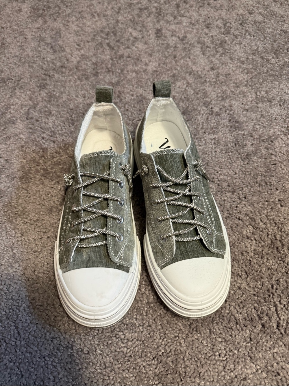 Very G gray velvet sneakers w/sparkly laces, worn only a few times Size W 8.5